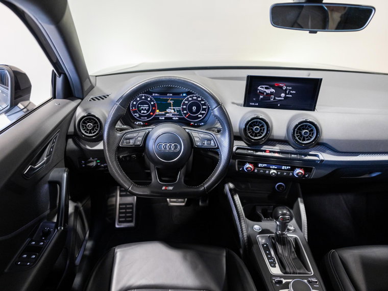 Vehicle Image 30
