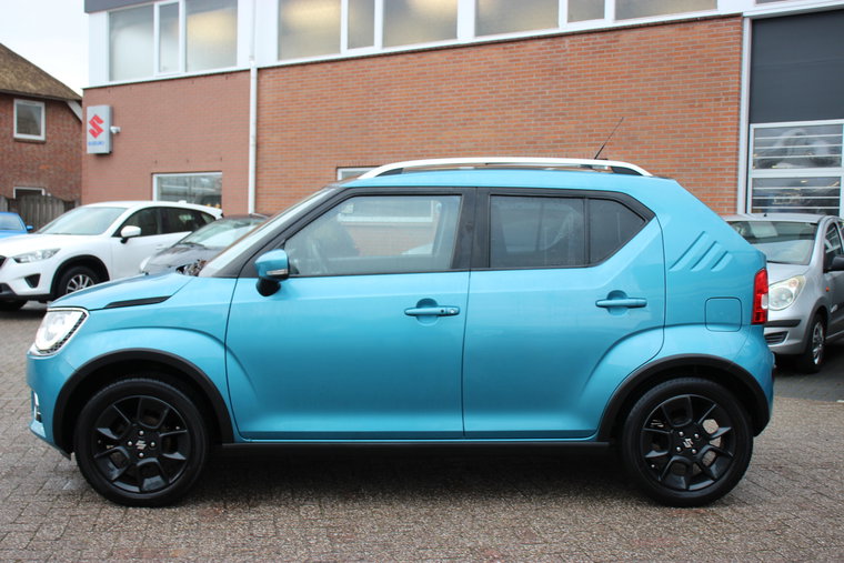 Vehicle Image 4