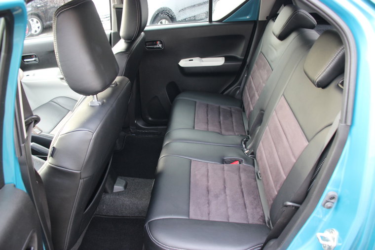 Vehicle Image 9