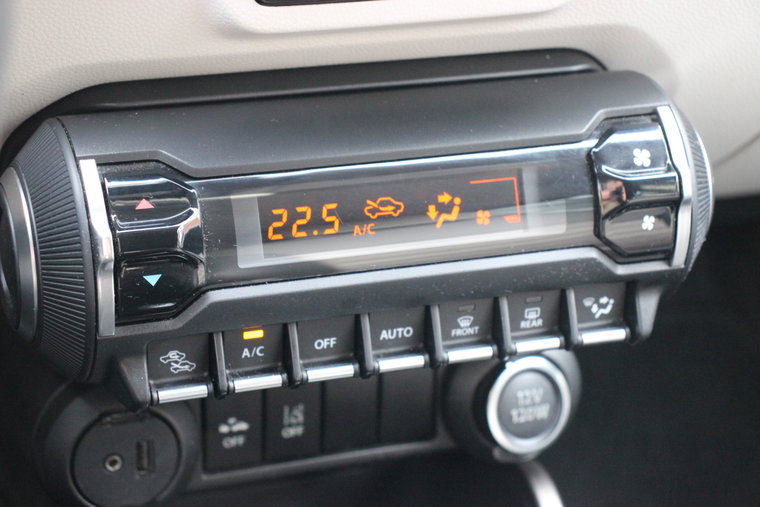 Vehicle Image 11