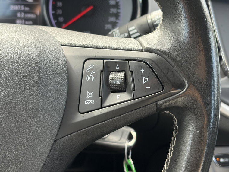 Vehicle Image 24