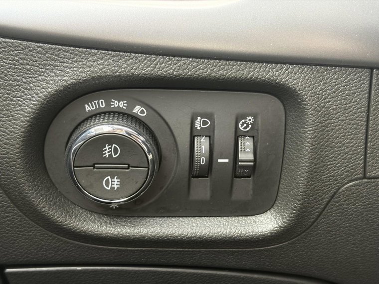 Vehicle Image 26