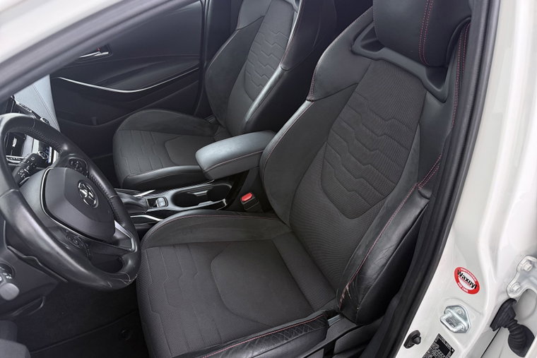 Vehicle Image 15