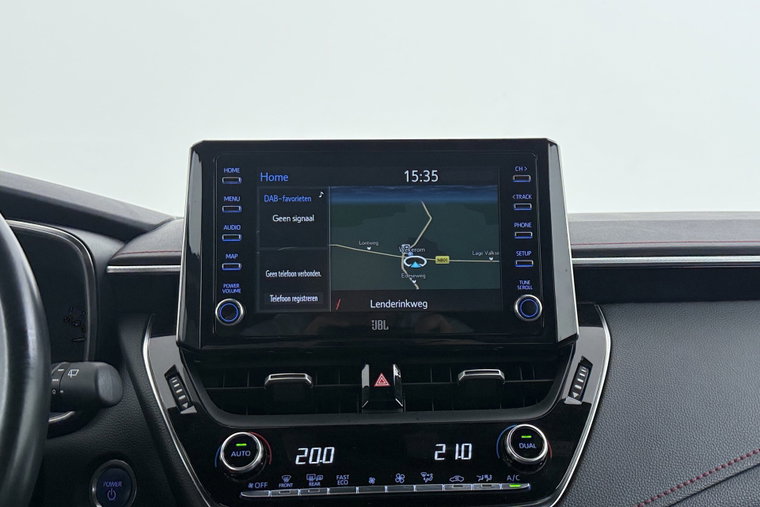 Vehicle Image 25