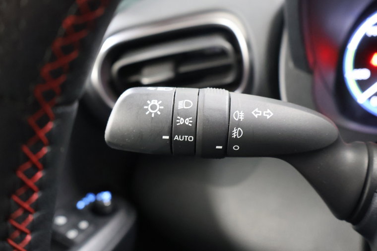 Vehicle Image 23