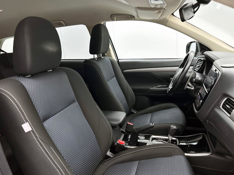 Vehicle Image 33