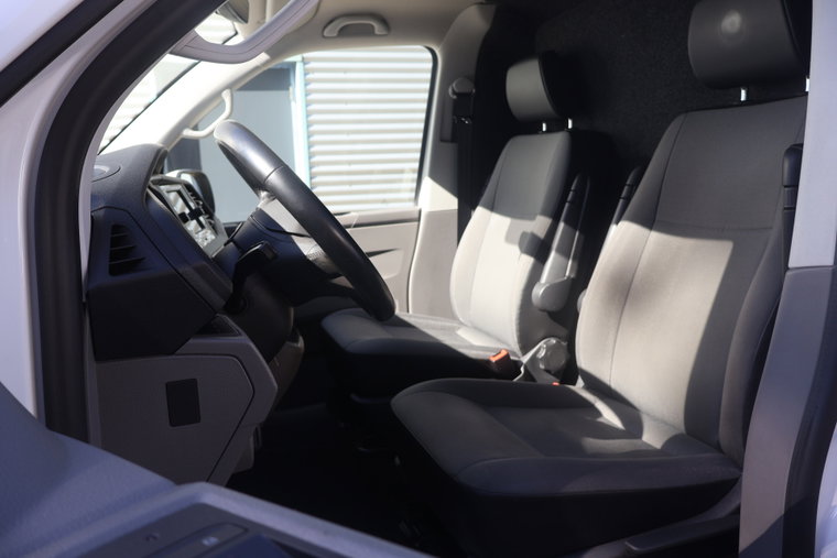 Vehicle Image 35