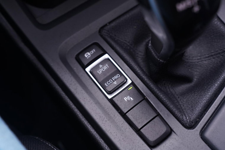 Vehicle Image 38