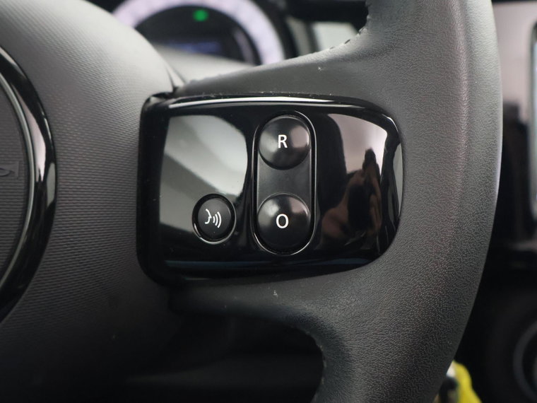 Vehicle Image 28