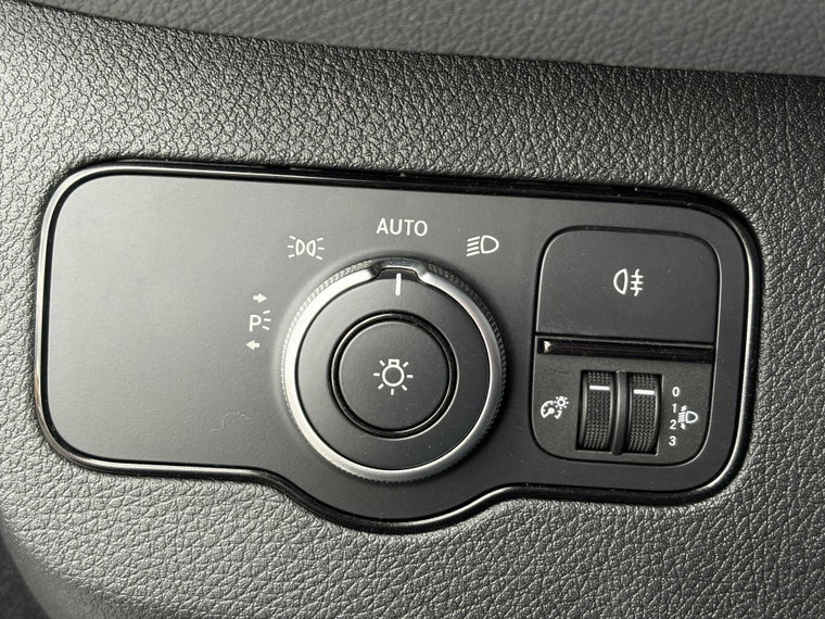 Vehicle Image 27