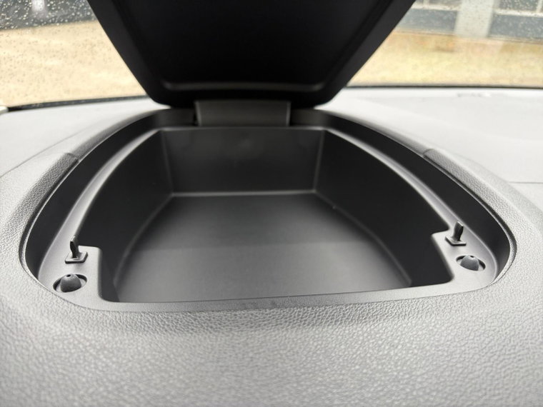 Vehicle Image 38