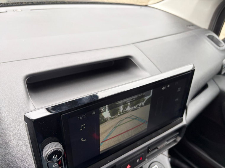 Vehicle Image 39
