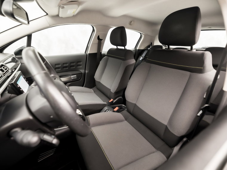 Vehicle Image 13