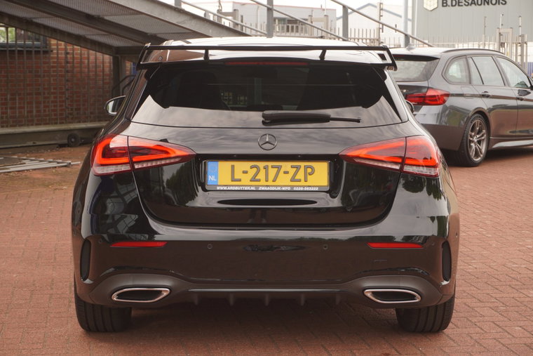 Vehicle Image 35