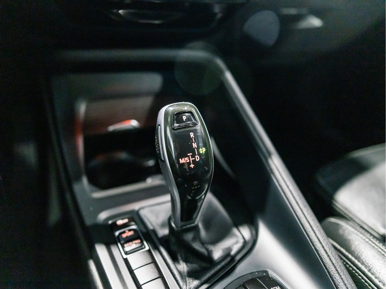 Vehicle Image 27