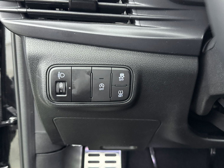 Vehicle Image 26