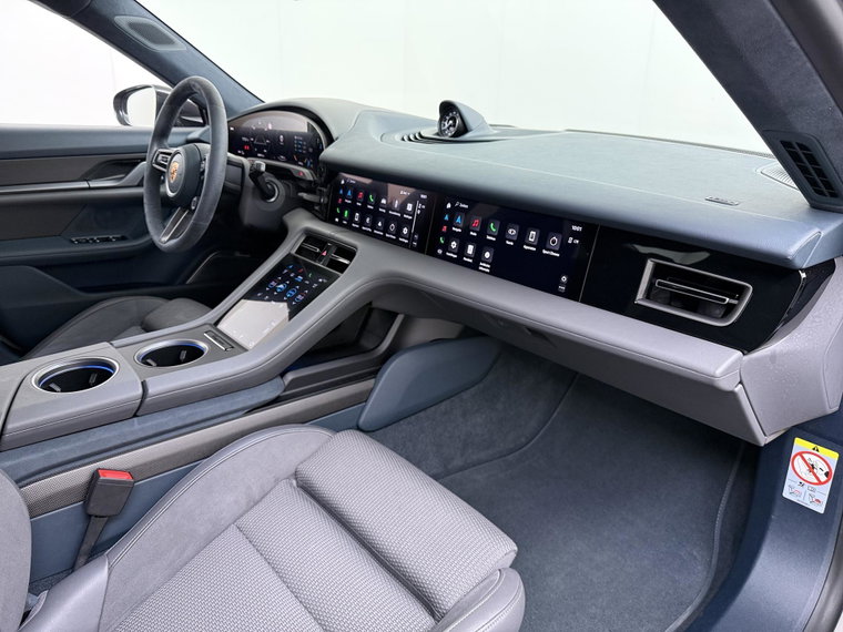 Vehicle Image 45