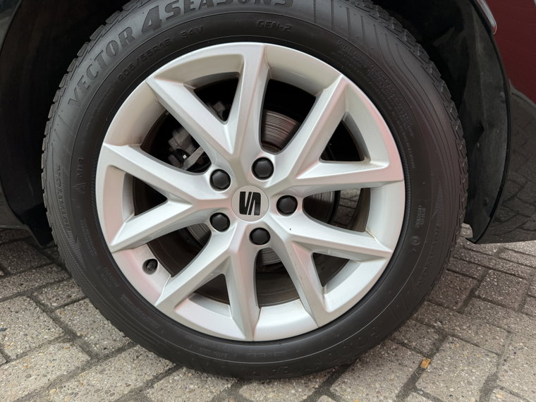 Vehicle Image 17