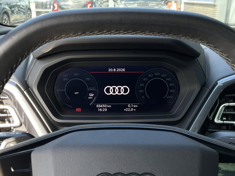 Vehicle Image 23