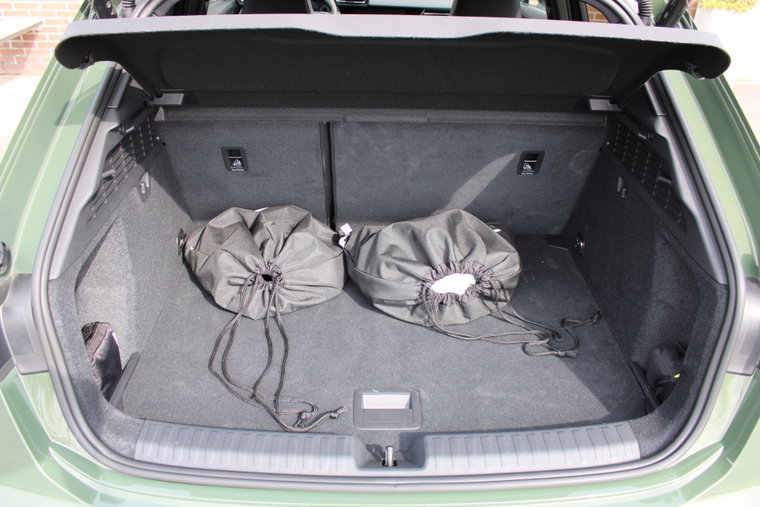 Vehicle Image 23