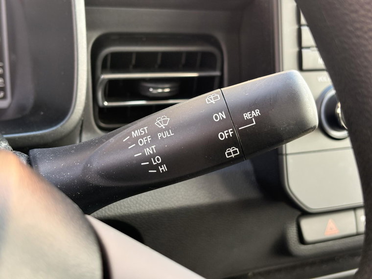 Vehicle Image 23