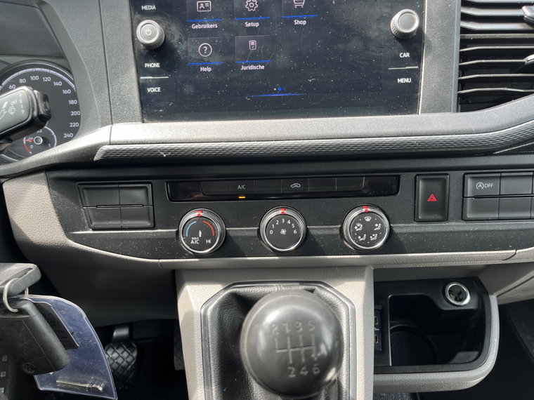 Vehicle Image 38