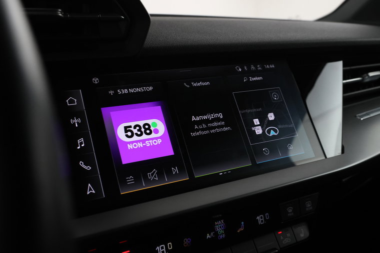 Vehicle Image 35