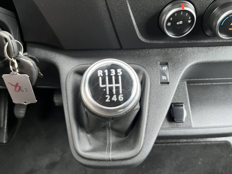 Vehicle Image 45
