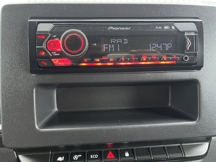 Vehicle Image 48