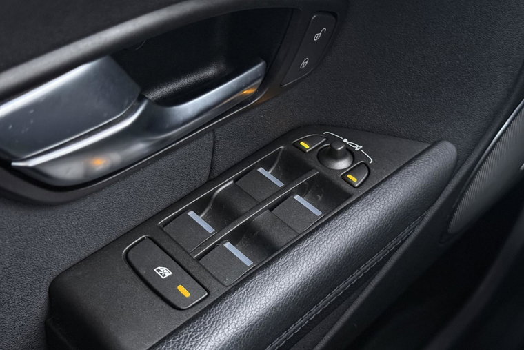 Vehicle Image 40