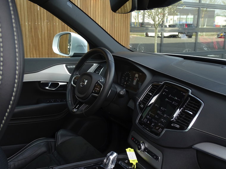 Vehicle Image 29
