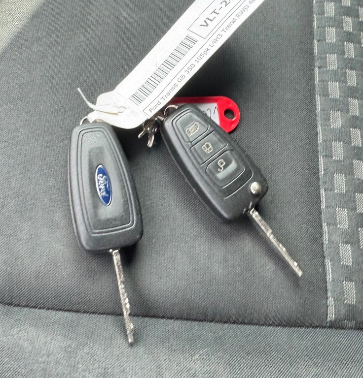 Vehicle Image 23