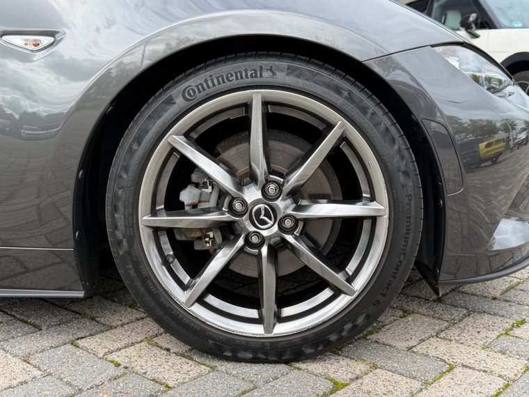 Vehicle Image 33