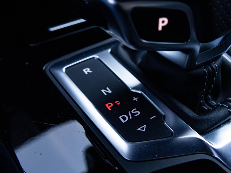 Vehicle Image 38