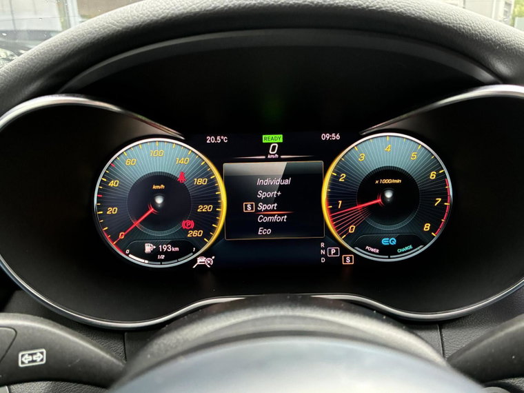 Vehicle Image 32
