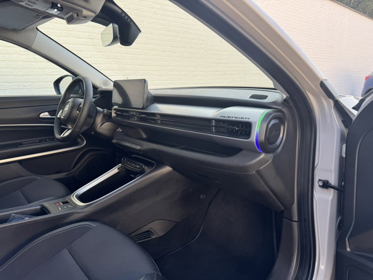 Vehicle Image 19