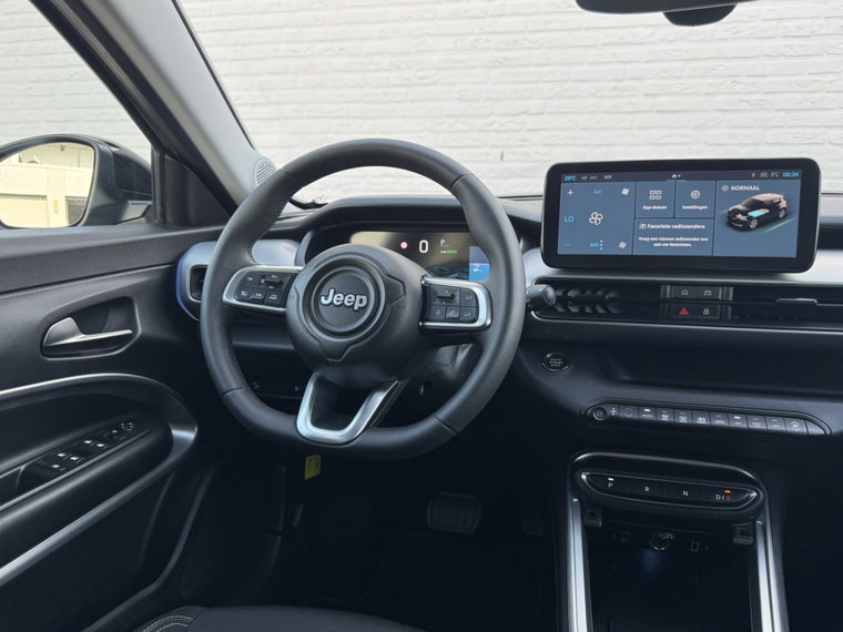 Vehicle Image 28