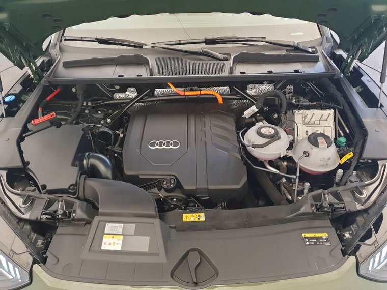 Vehicle Image 30