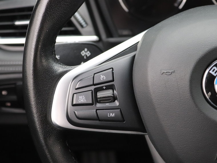 Vehicle Image 27