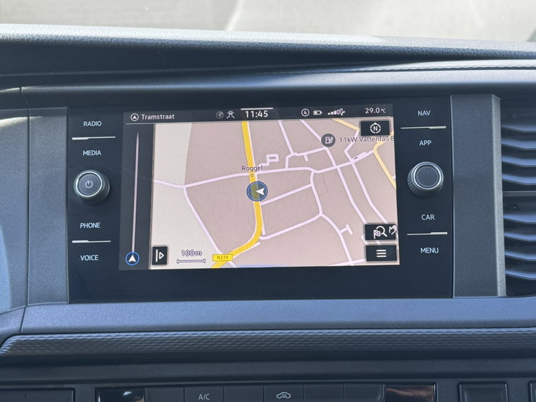 Vehicle Image 28