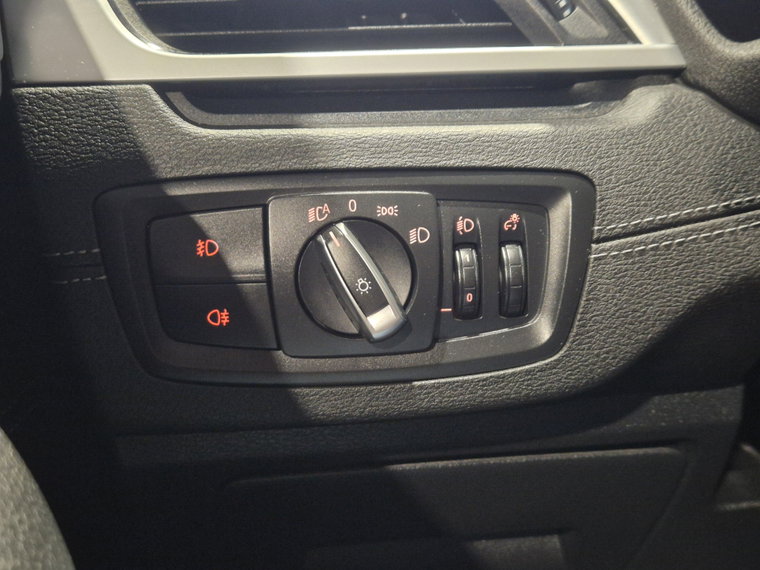 Vehicle Image 27