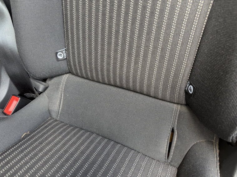 Vehicle Image 24