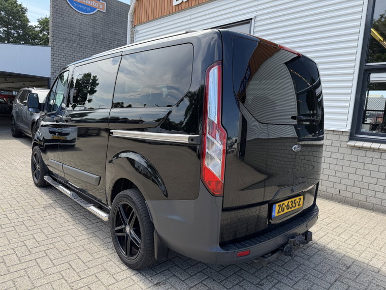 Vehicle Image 26