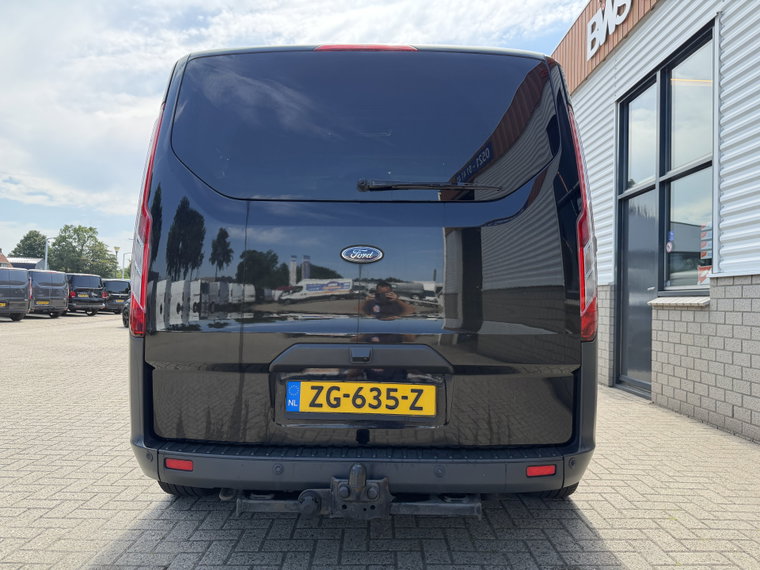 Vehicle Image 27