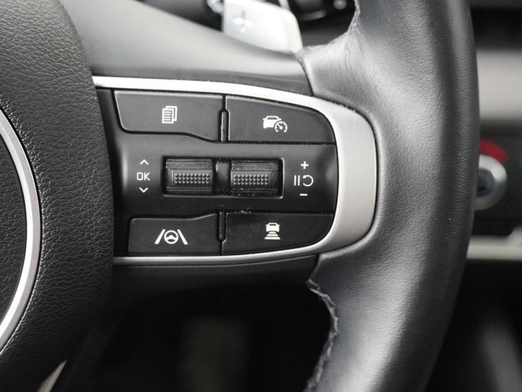 Vehicle Image 27