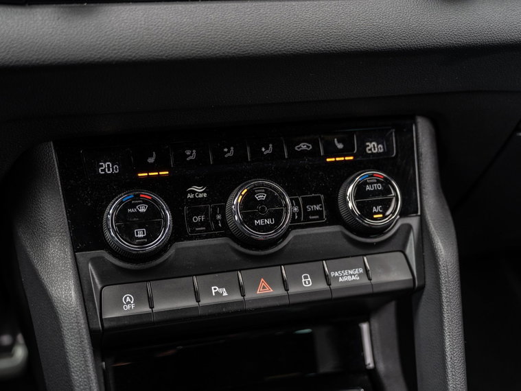 Vehicle Image 29