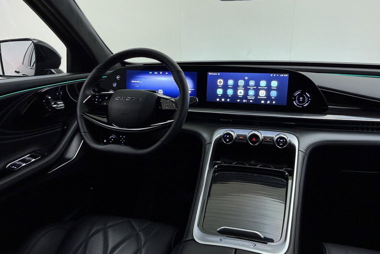 Vehicle Image 38