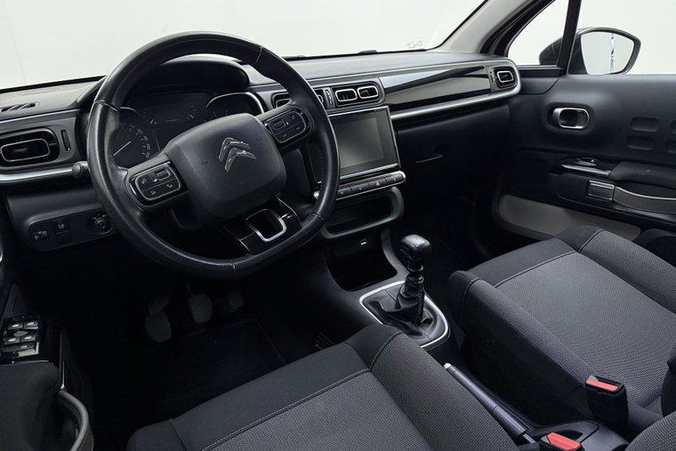 Vehicle Image 18