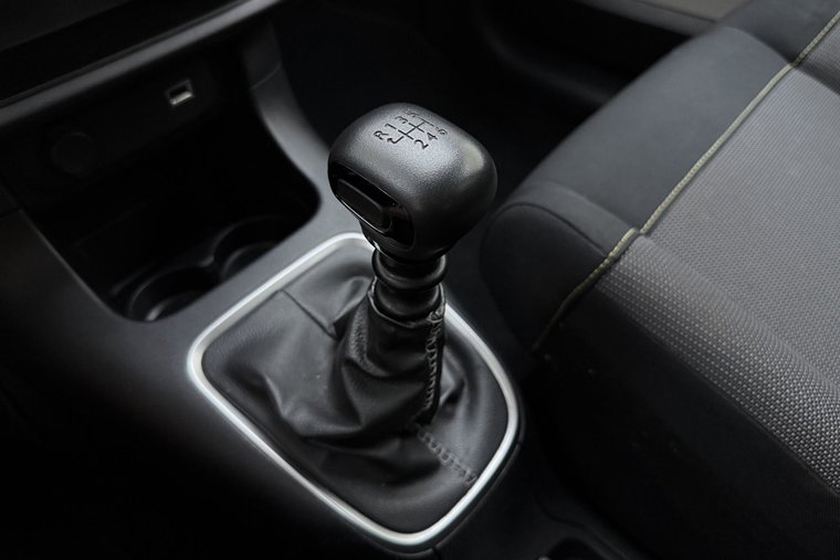 Vehicle Image 23