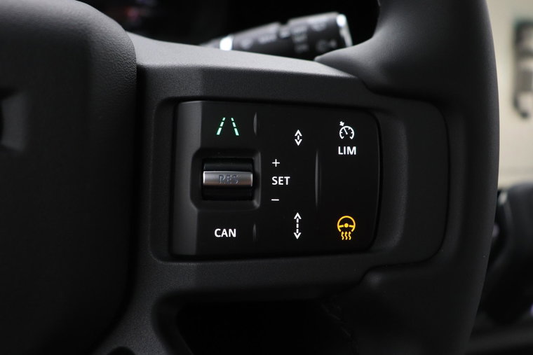 Vehicle Image 40